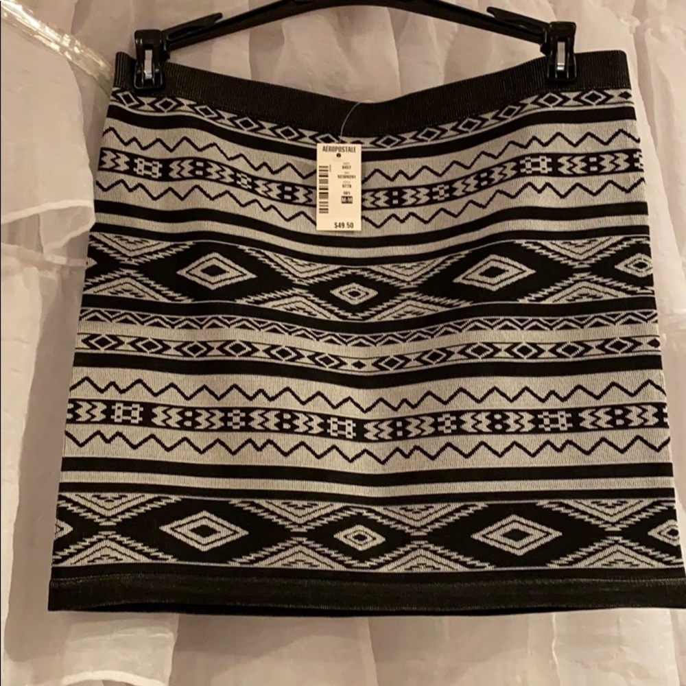 Black and White Aztec Print Knitted Ribbed Skirt